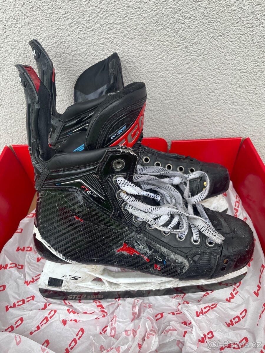 Hokejové brusle CCM Jestpeed FT6 Pro