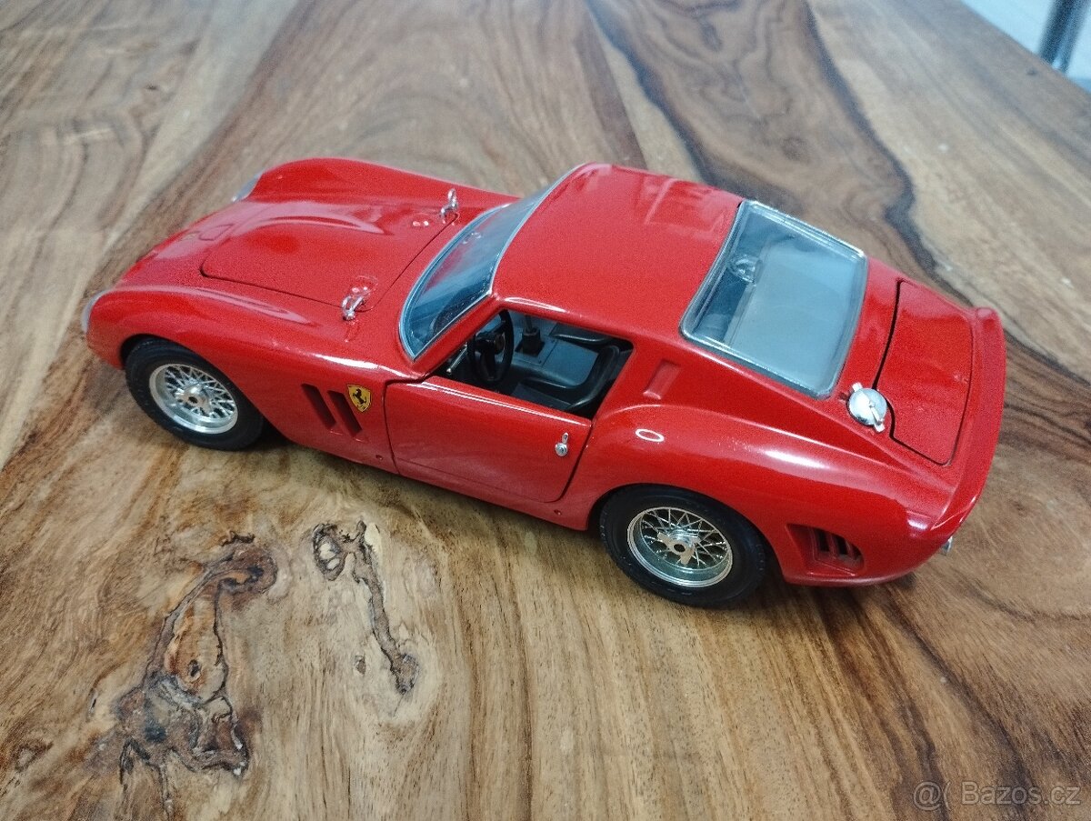 Ferrari GTO 1962 1/18 Bburago