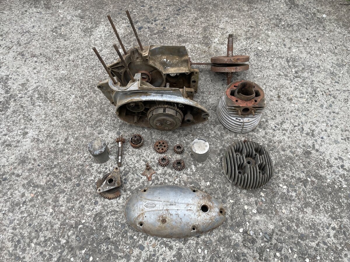 Motor jawa 250/559