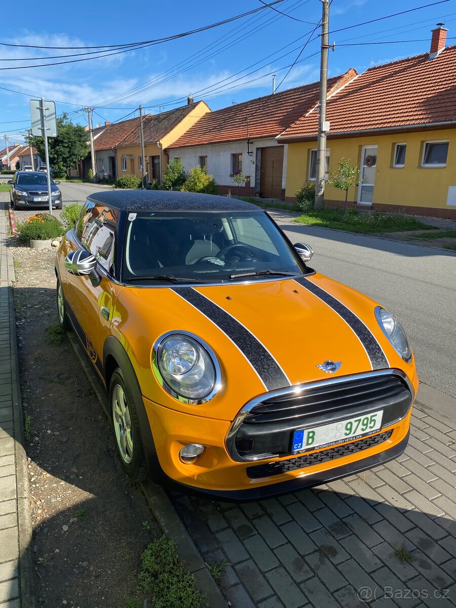 Mini Cooper One  F56 2015