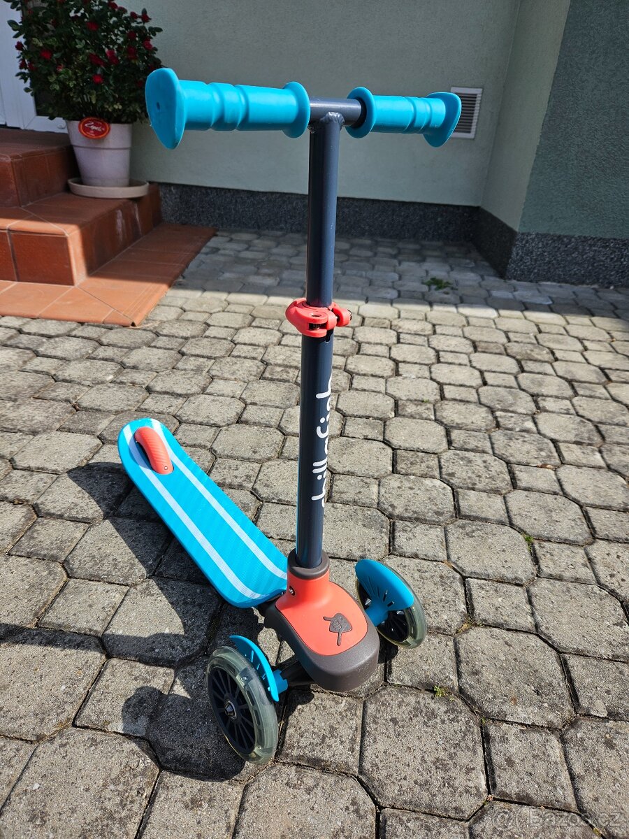 3-kolova kolobezka zn. Chillafish se sviticimi kolecky