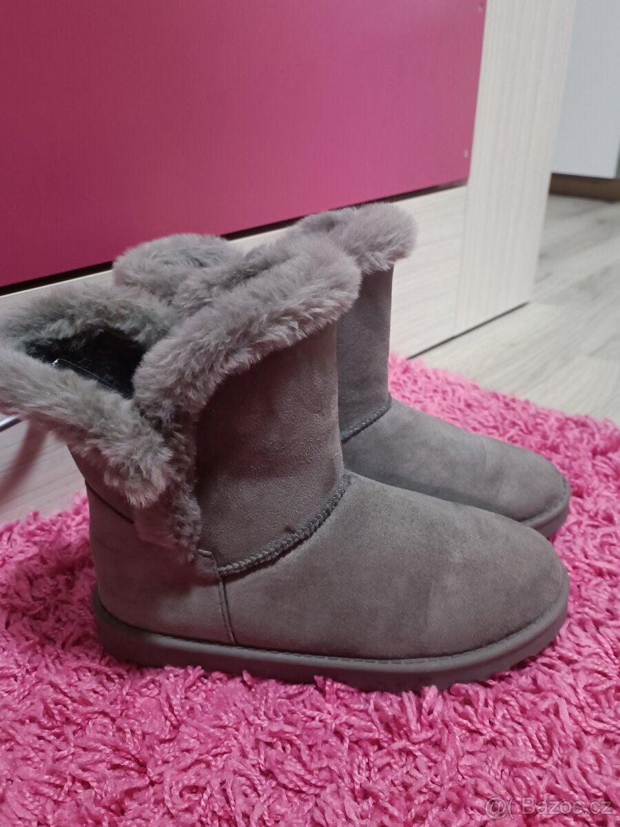 Zimní boty sněhule válenky DeeZee vel. 39