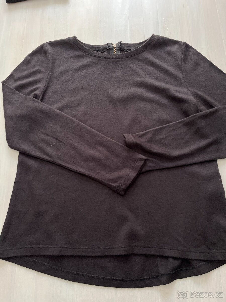 Černý svetřík only vel S