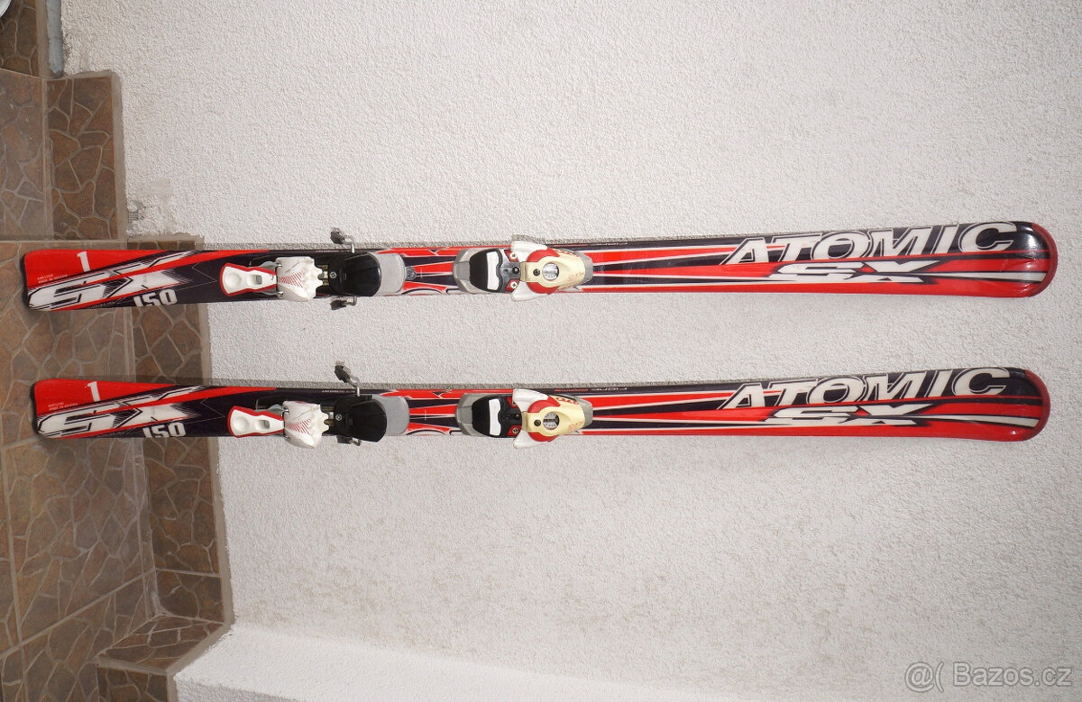 Carvingové lyže 150 cm Atomic SX, bezvadný stav, málo jeté.