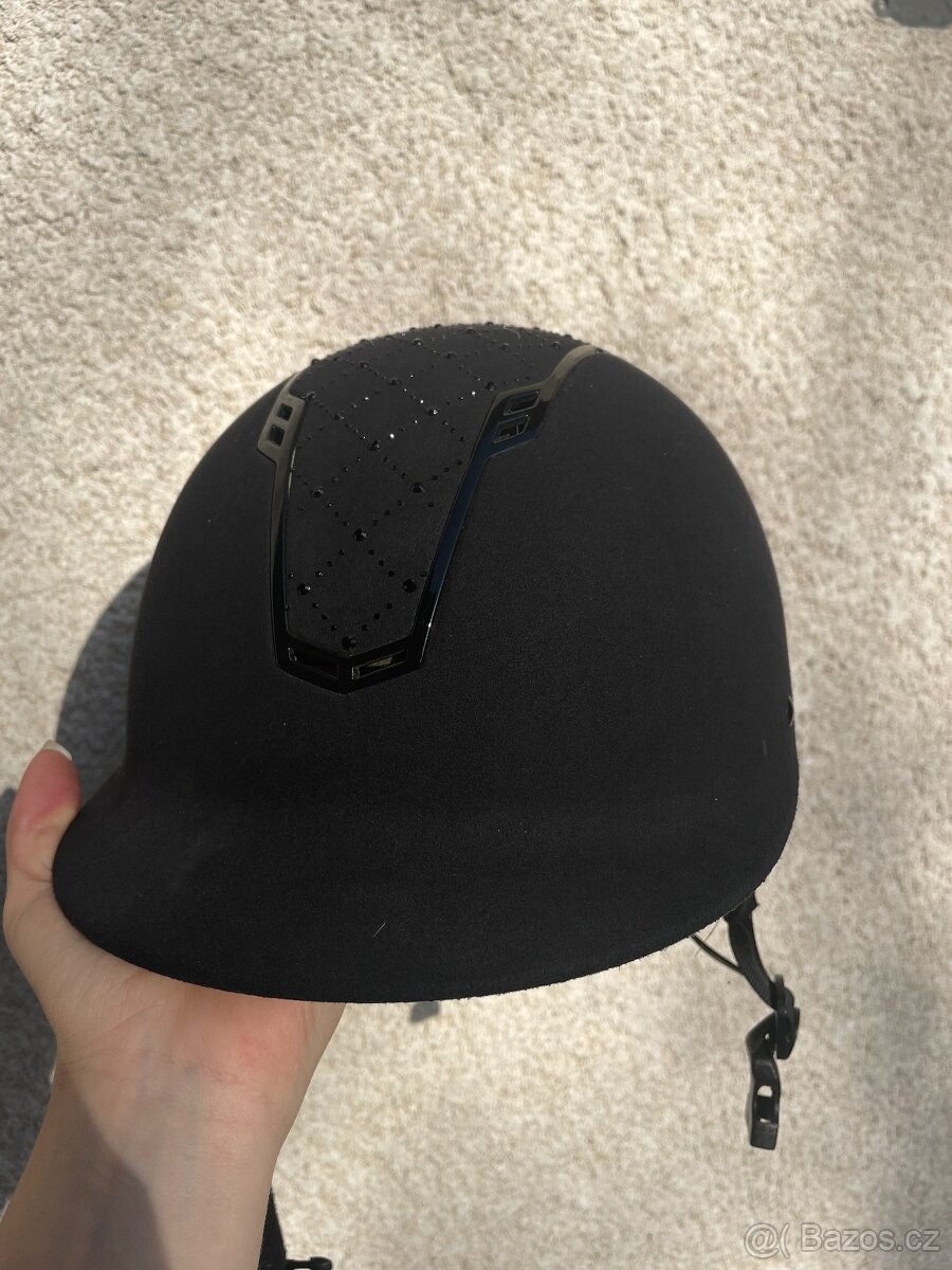 Jezdecká přilba HKM