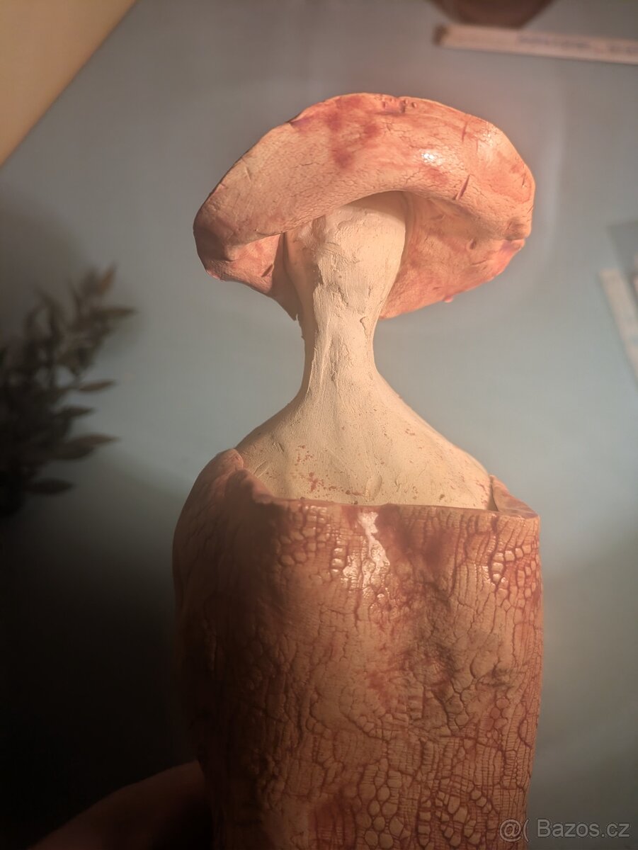 Keramická soška závěsná