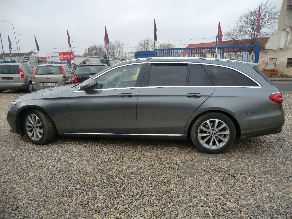 Mercedes-Benz Třídy E, E 220D 110kW ODPOČET DPH