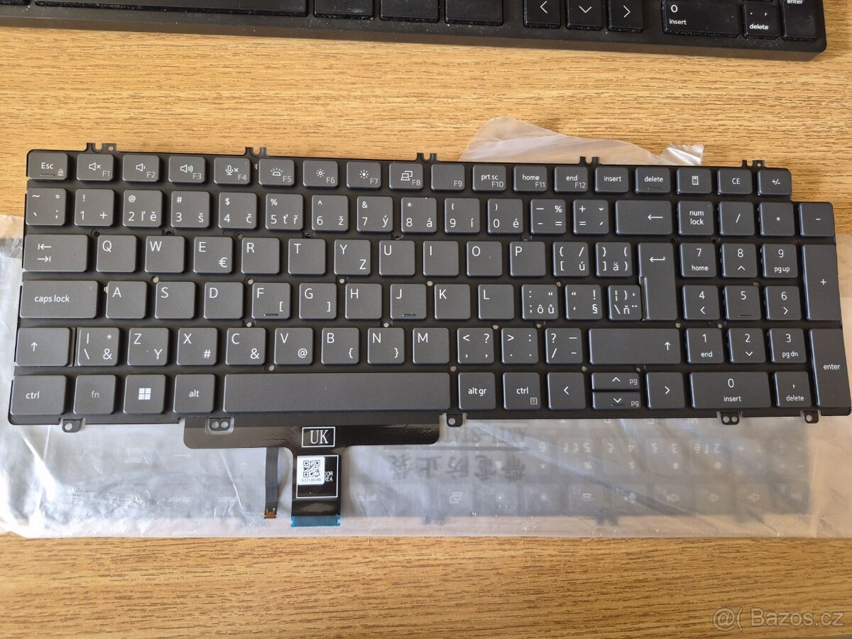 nová DELL klávesnice s podsvícením CZ (0T7TD7)
