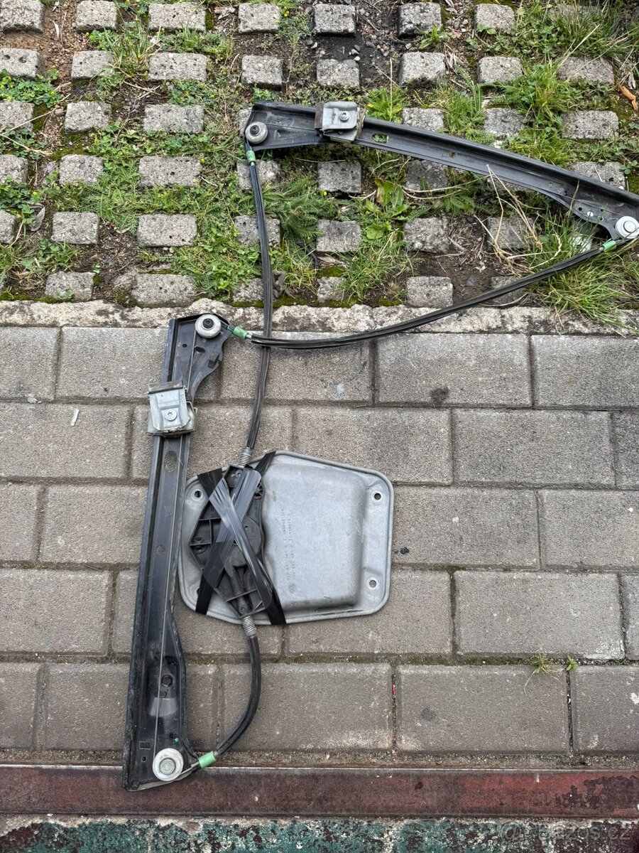 LP Stahovačka Okna VW GOLF 5, apod.