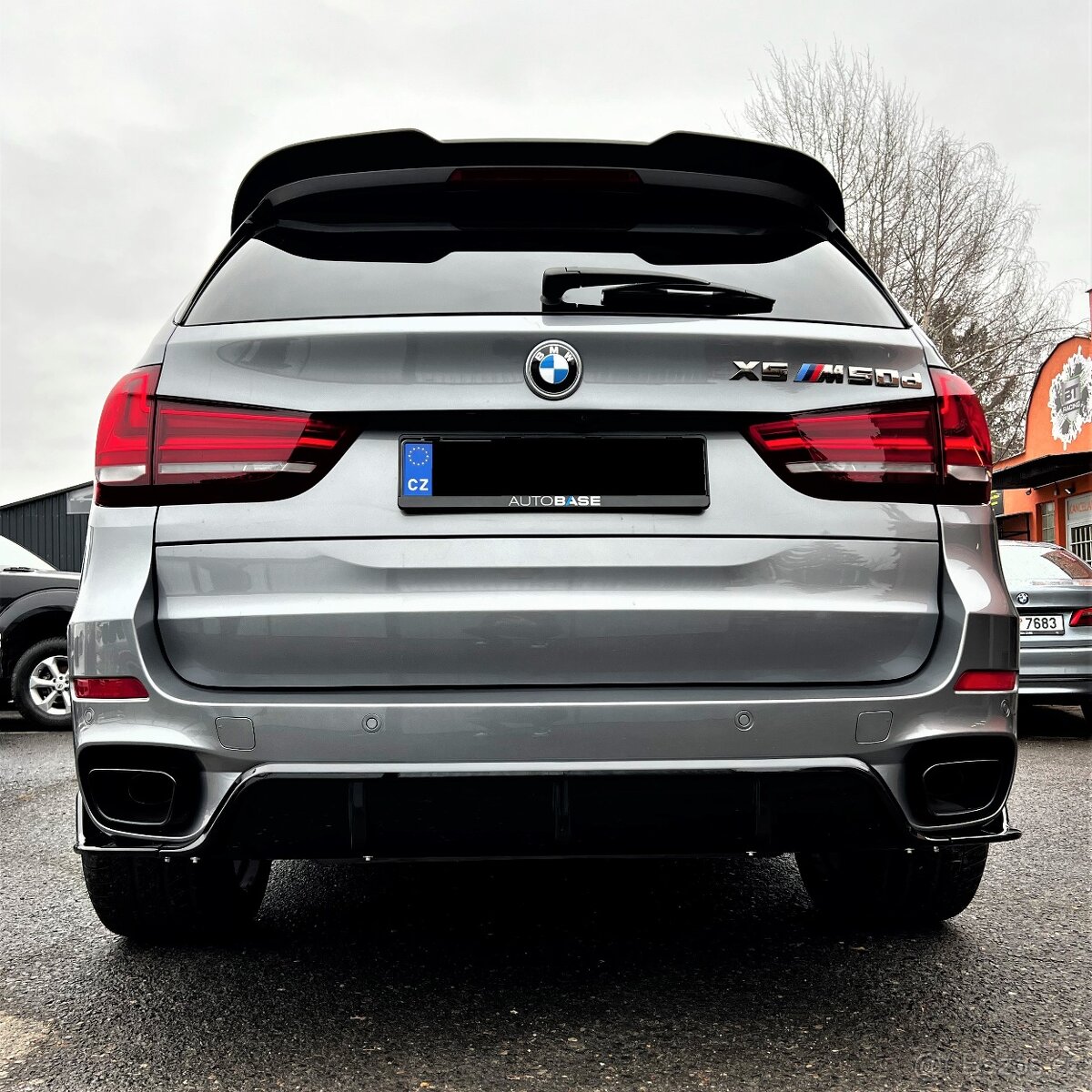 Difuzor na BMW X5 - F15 - černý lesk