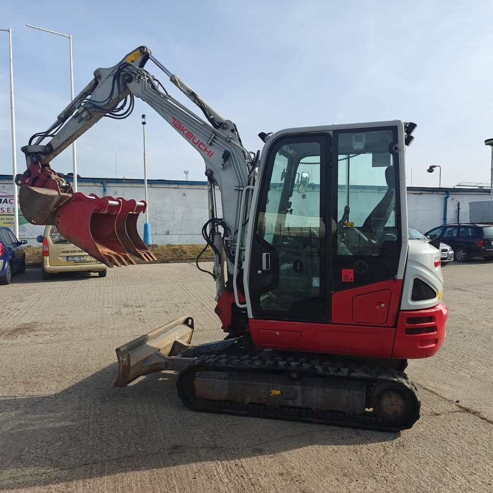 Takeuchi TB 235-2