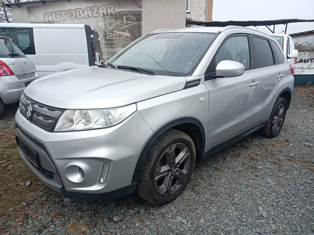 Suzuki Vitara, 1.6-88 kw,navi,kamera,s.kniha