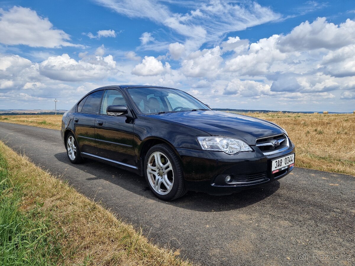 Subaru Legacy IV sedan 3.0 180kW