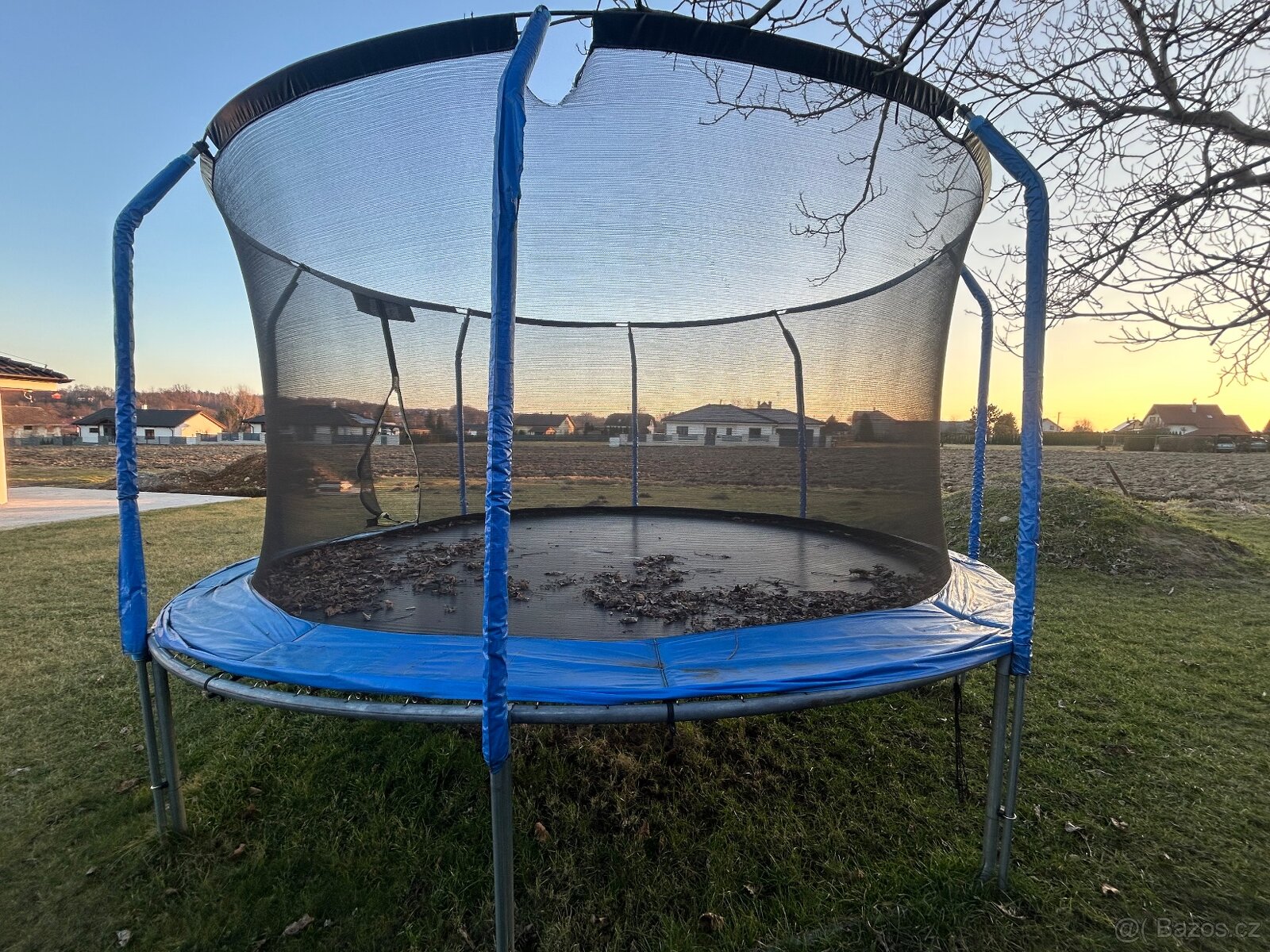 Trampolína