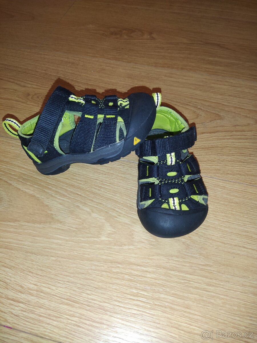 Sandále Keen 22
