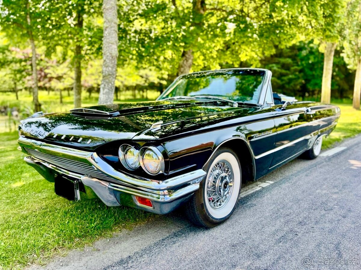 1964 Ford Thunderbird Roadster
