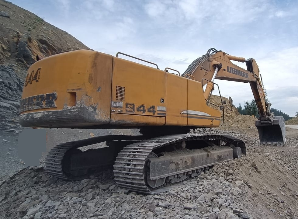 39t bagr Liebherr R944 rypadlo pásové