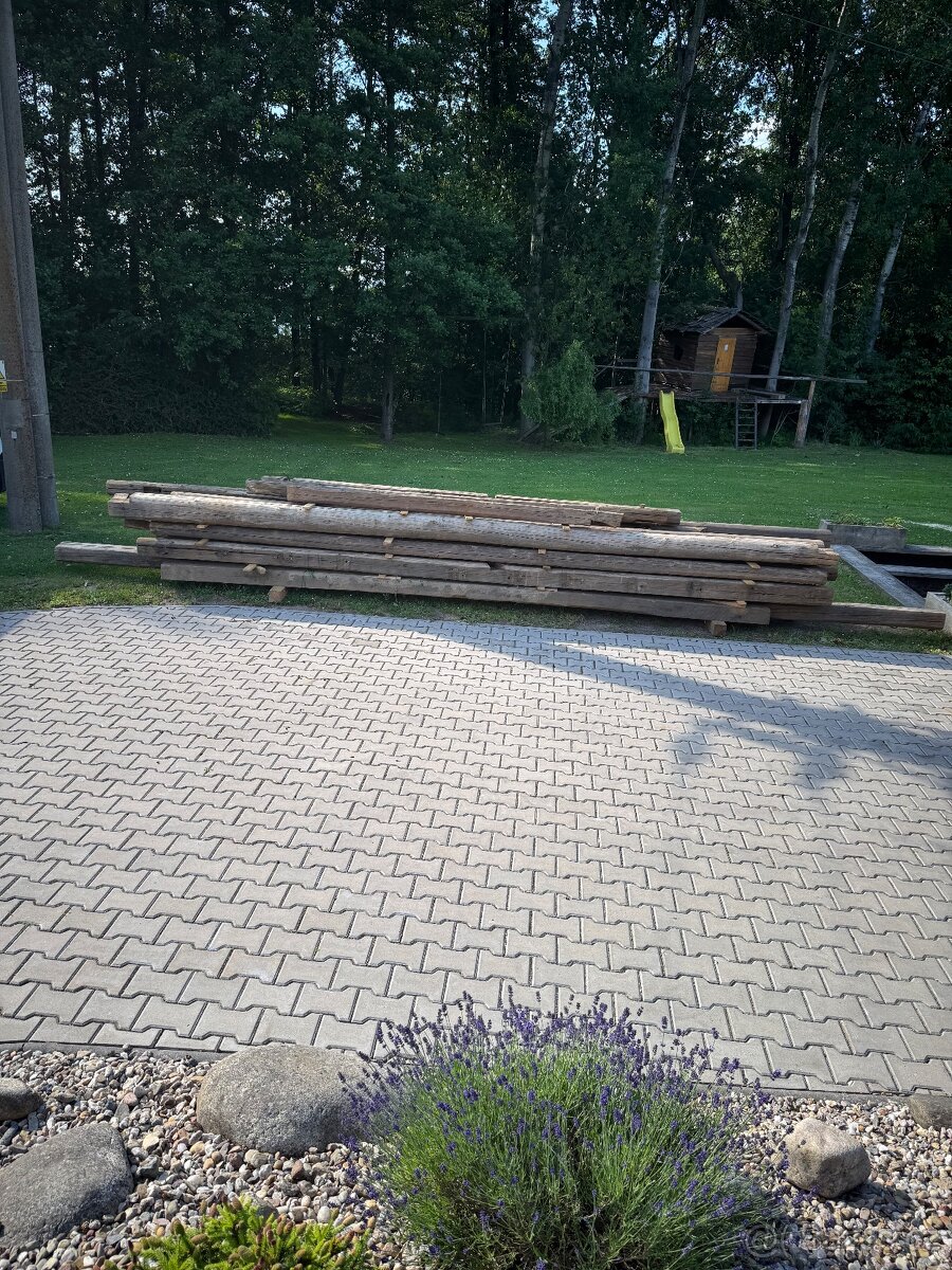 Staré trámy