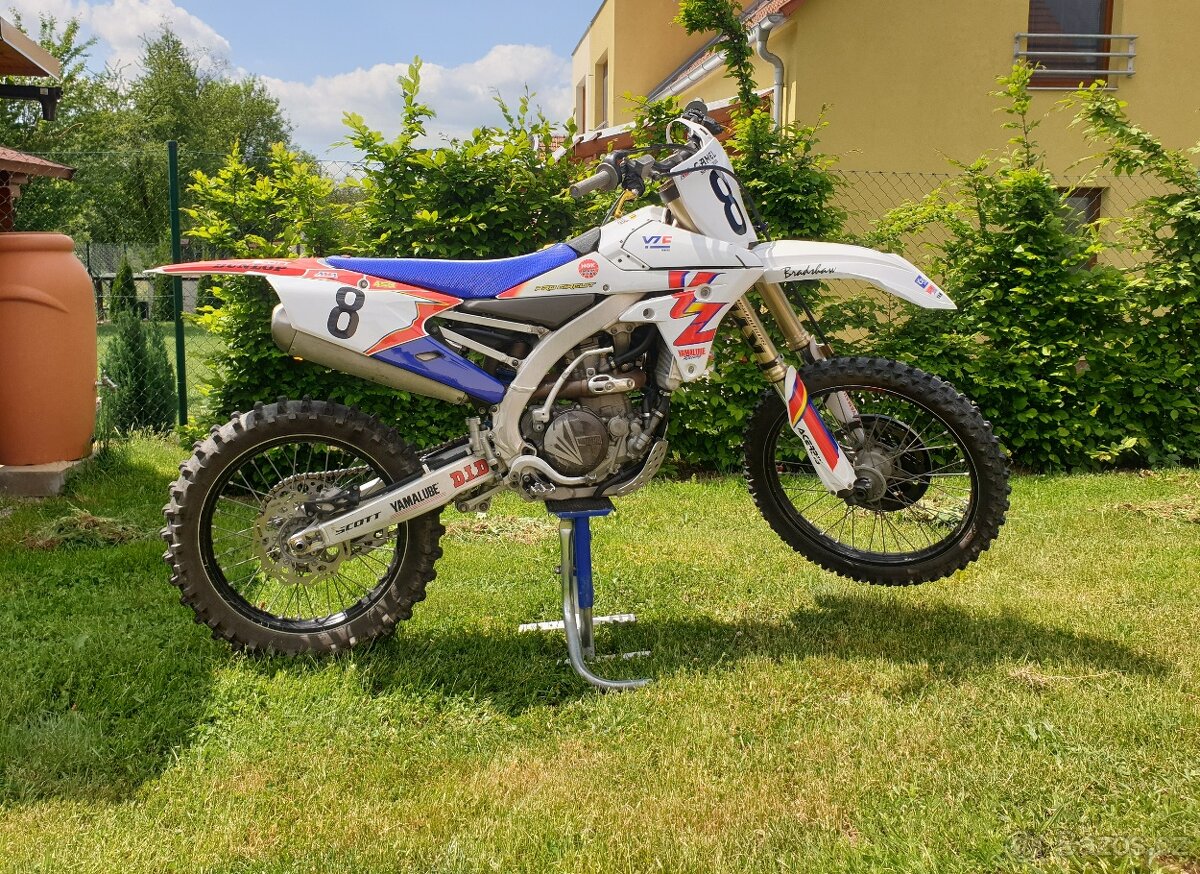 YAMAHA YZ 450 F (+plasty Bradshaw 1993 Replica )