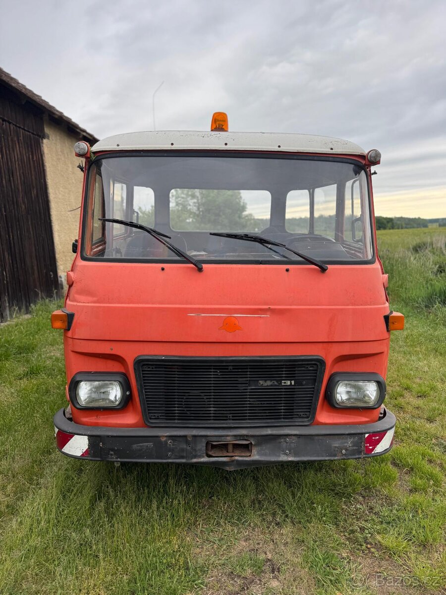 Avia A31