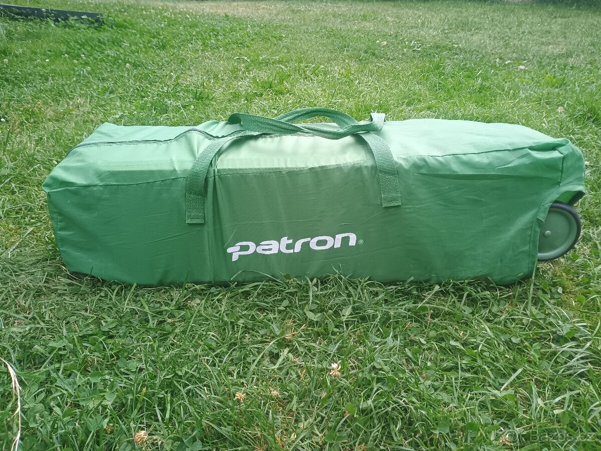 Cestovní postýlka