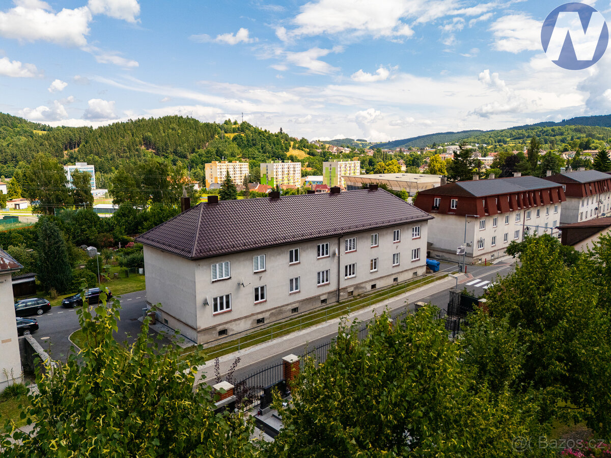 Prodej plně vybaveného bytu 2+1, Nad Stadionem, Vimperk