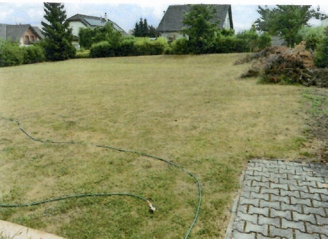 pozemek v Jesenici o výměře 998 m2, ID 7371e 2307