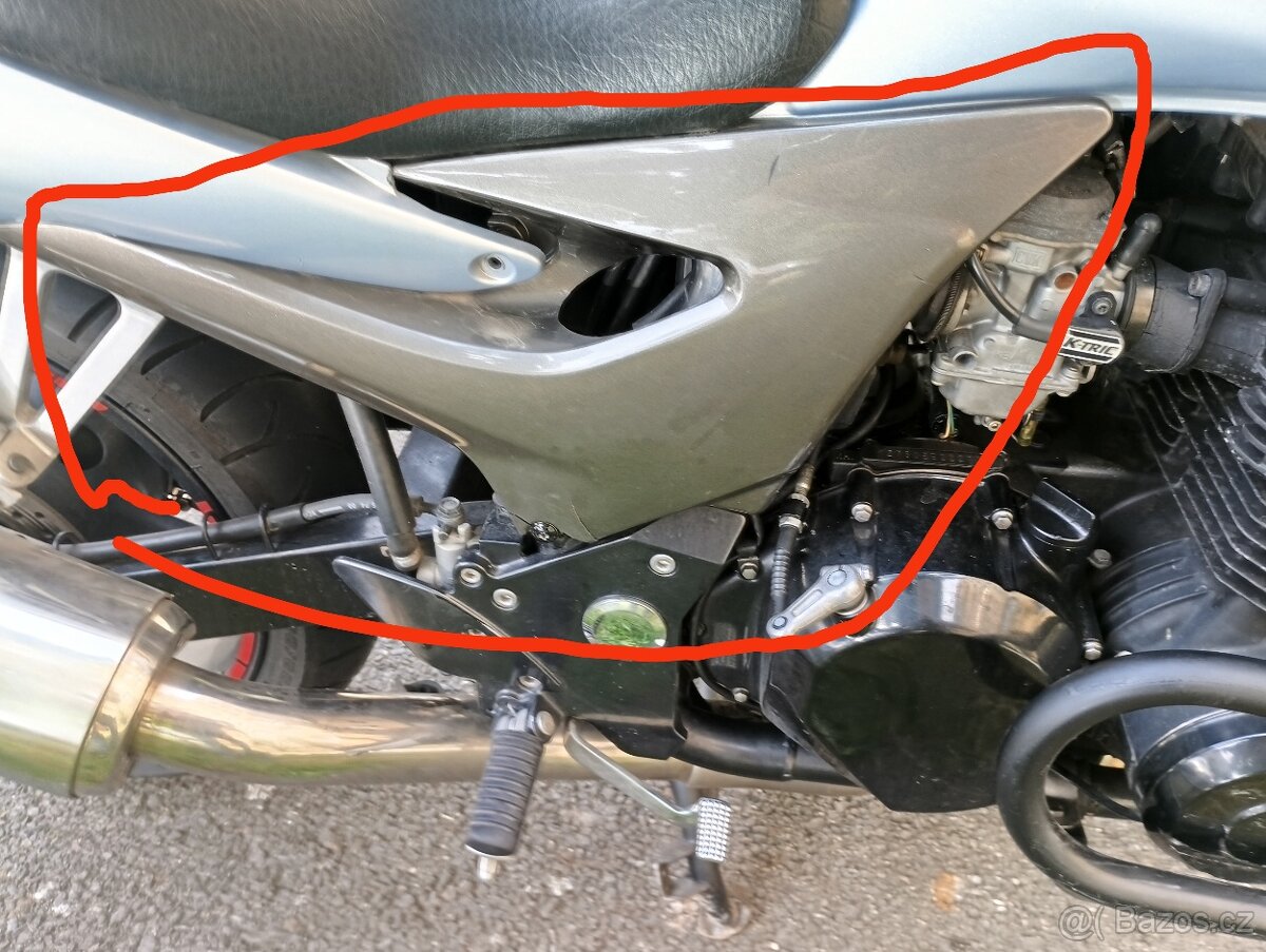 Koupím takový kryt na Kawasaki ZR750F