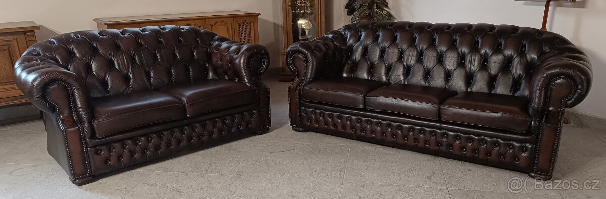 Kožená, Chesterfield souprava 3+2. zn. Centurion.