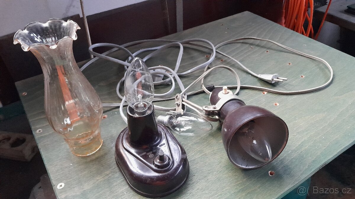 Retro bakelitové lampičky