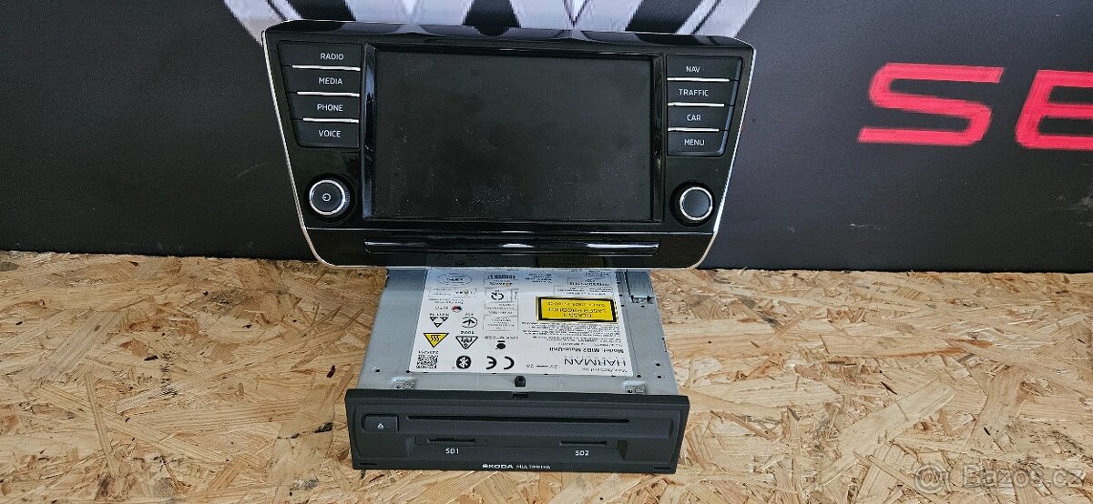 Radio navigace Superb III