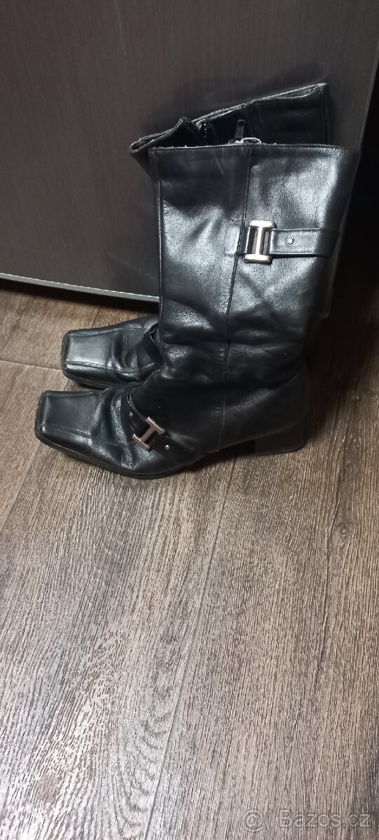 Damske zimni kozacky