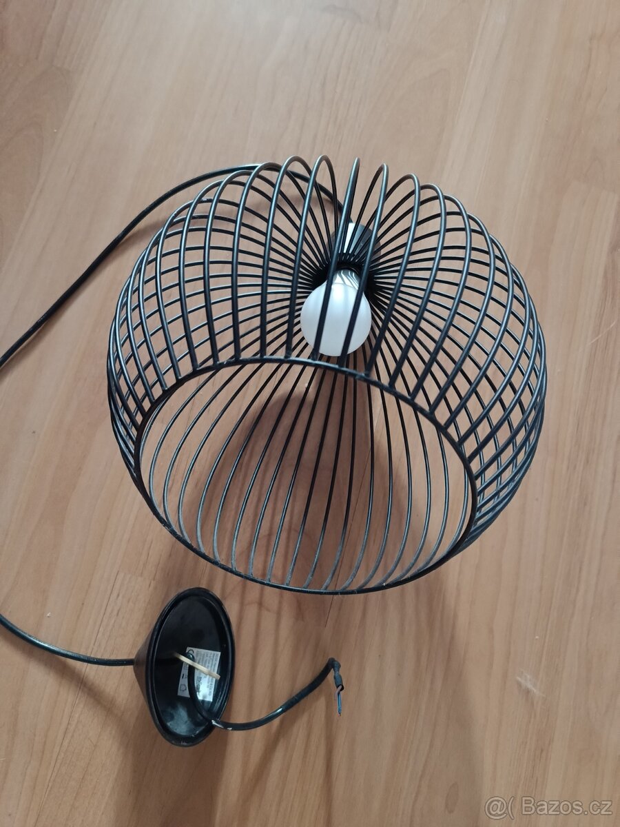 Lustr kovový černý