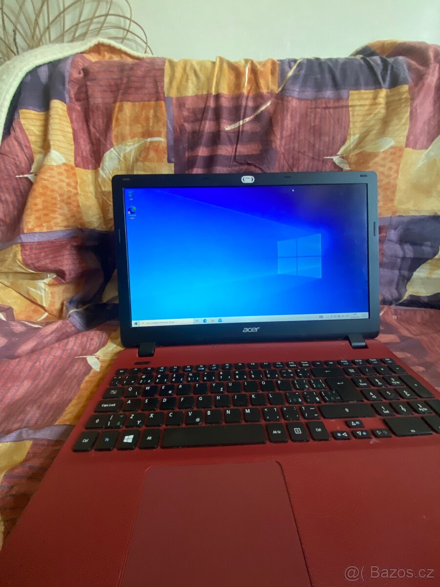 Notebook Acer Aspire – i5 / 8GB / SSD / červený