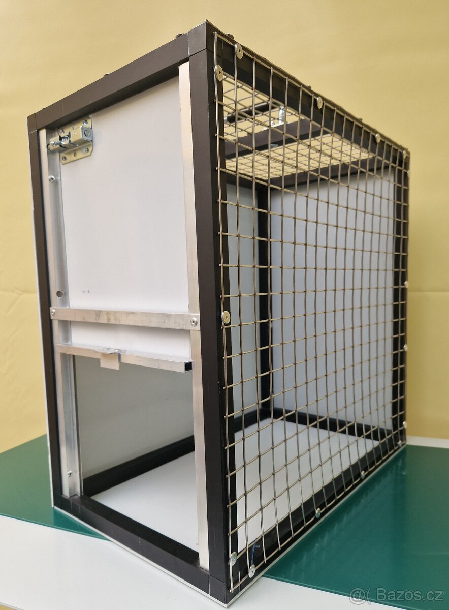 Přepravka pro papoušky