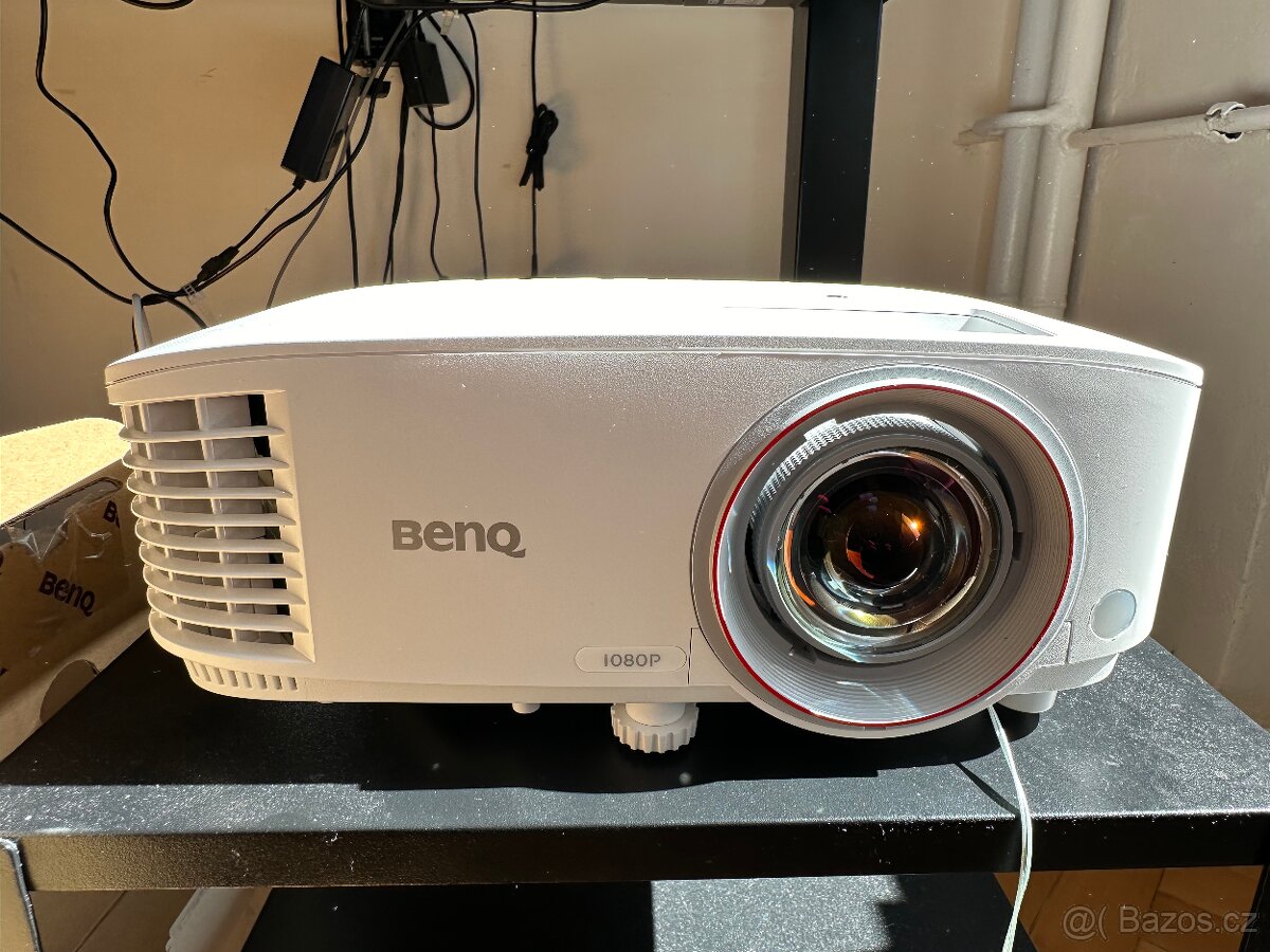 Projektor BenQ TH671ST full HD, 3000 ANSI, 10000:1