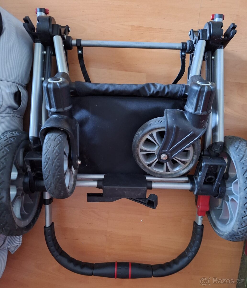 Prodám kombinovaný dětský kočárek 2 v 1