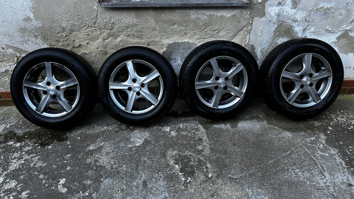 Sada disků Dezent 5,5Jx14H2 ET35 vč. pneu
