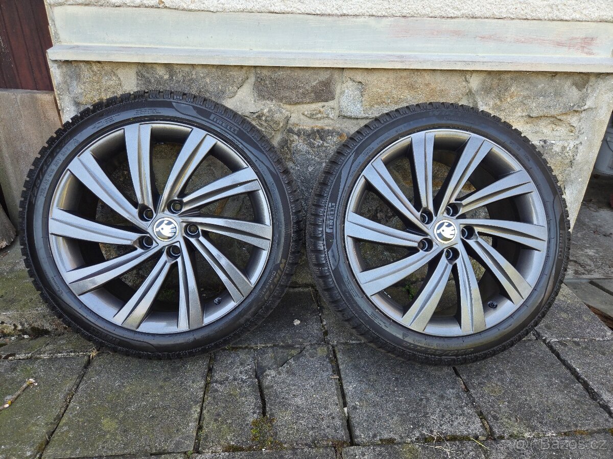 Alu kola OCTAVIA 4 R18 SADA PERSEUS ANTRACIT 225/45/18 95V