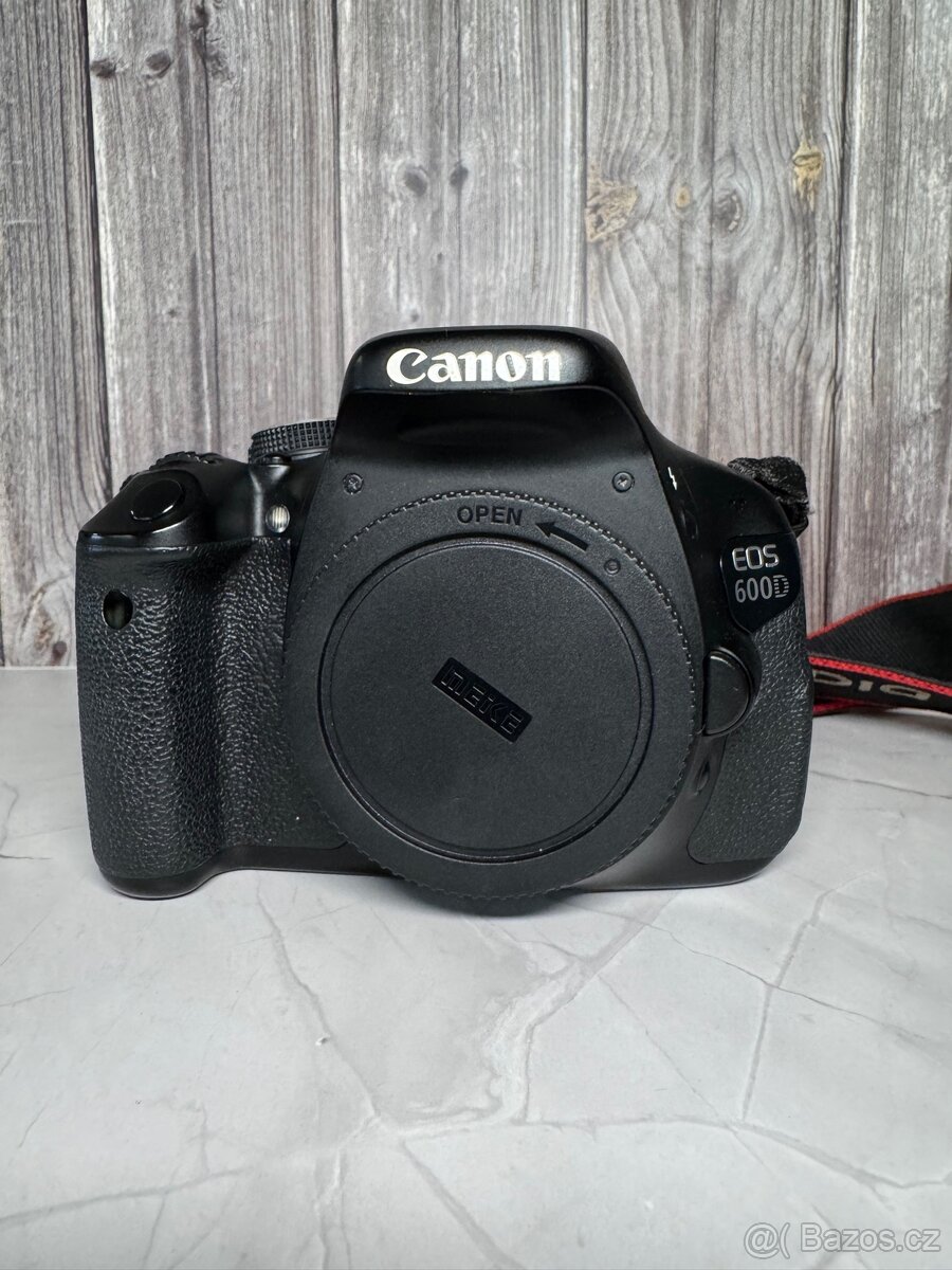 Canon EOS 600D fotoaparát