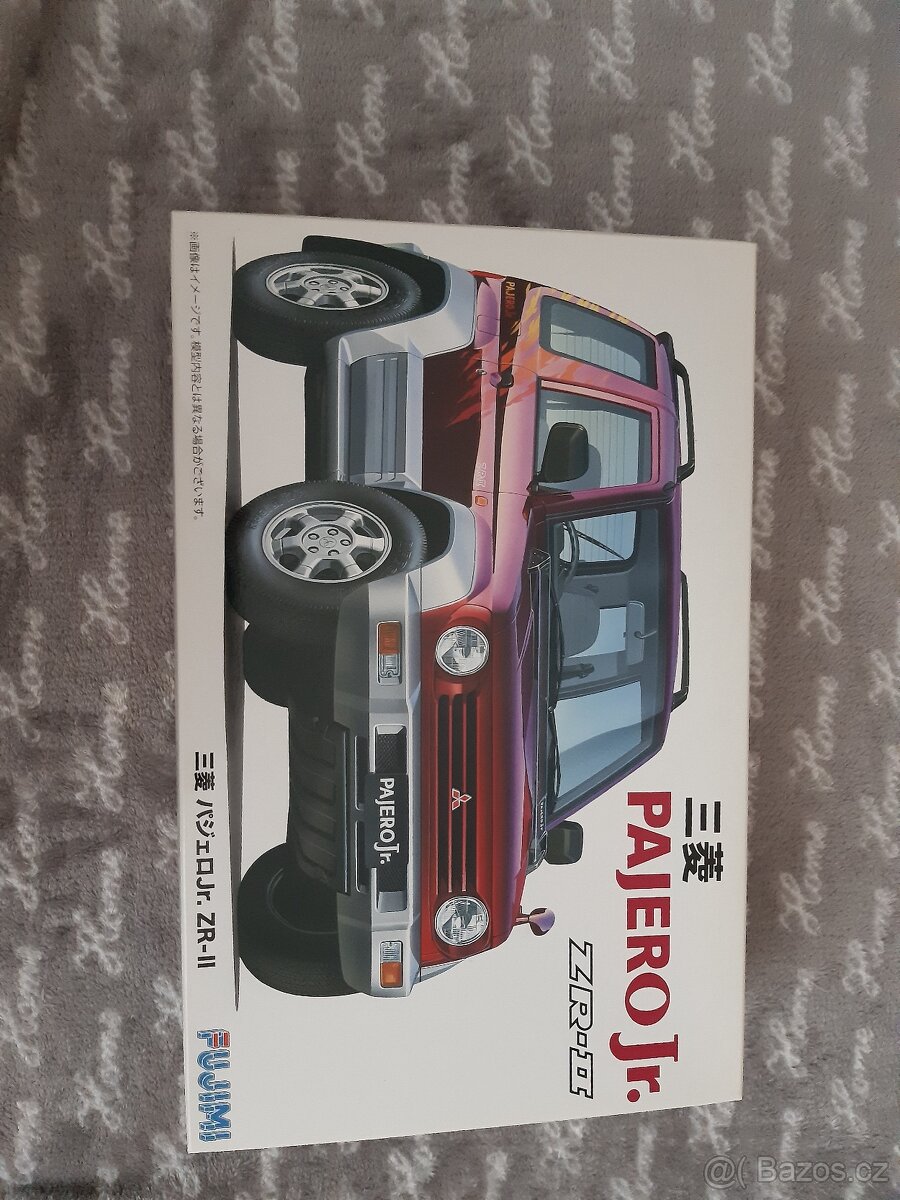 1/24 Mistubishi Pajero Mini
