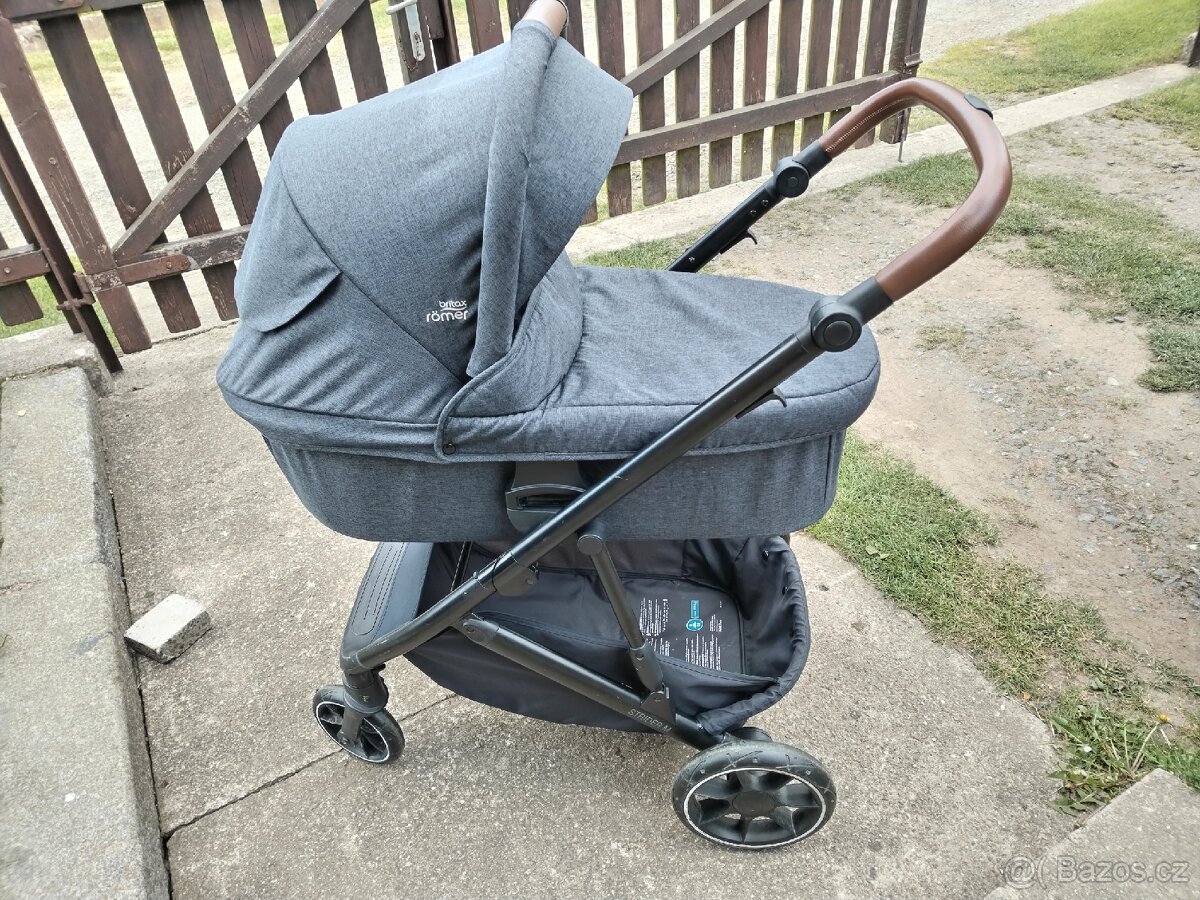 Britax Strider M