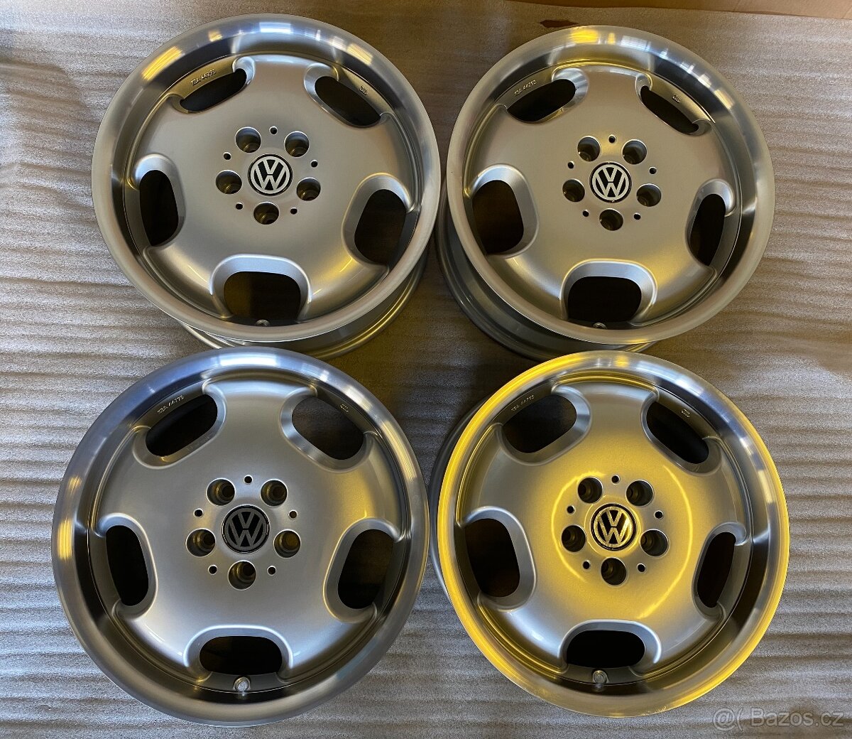 nová alu kola 17", rozteč šroubů 5x112