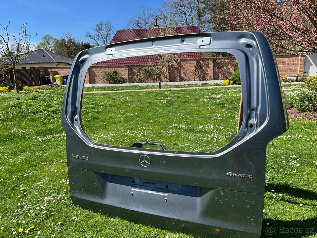 Mercedes V-Class (W447) - zadní dveře