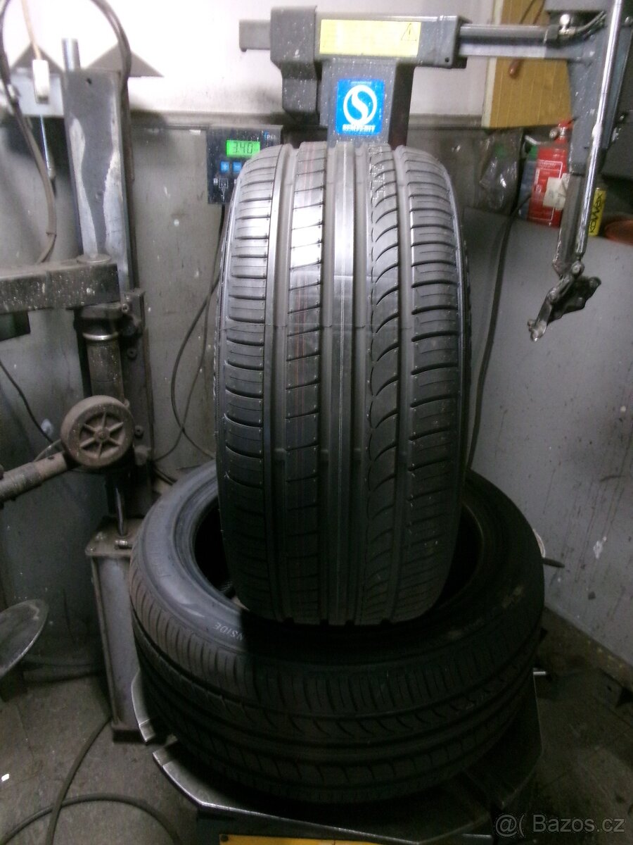 235/45 R17 FORTUNE FSR-701