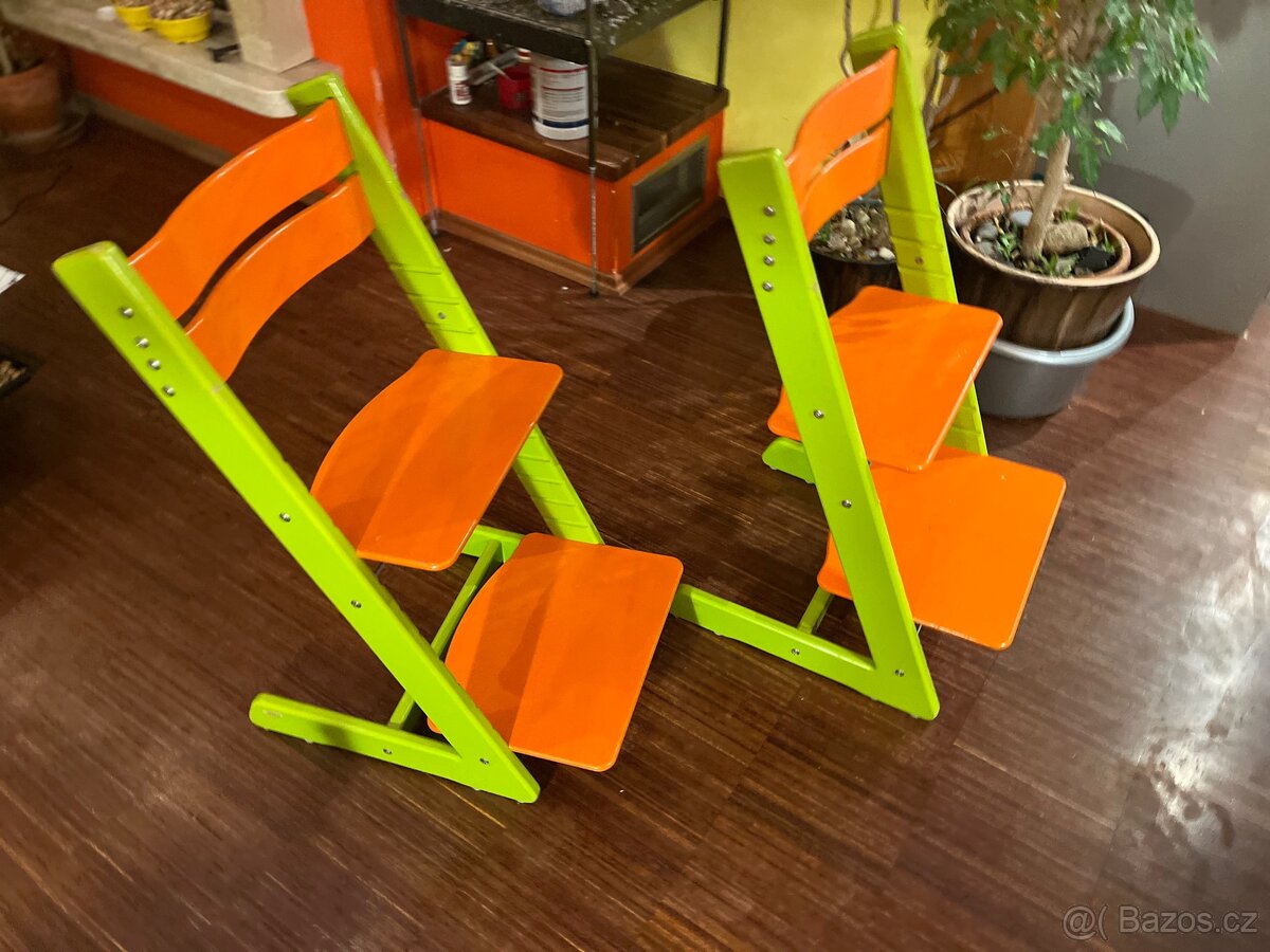 ROSTOUCÍ ŽIDLE