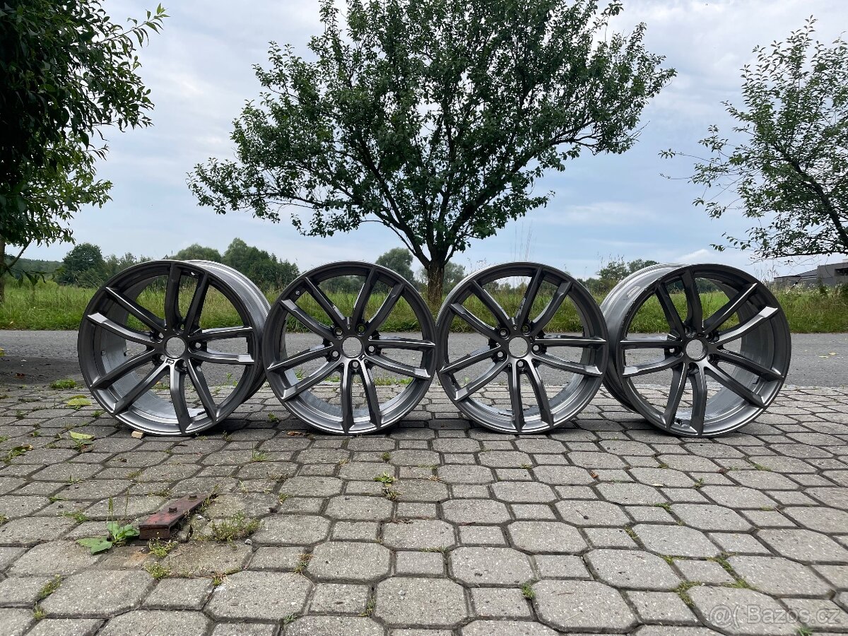 BMW 5 G30 R18