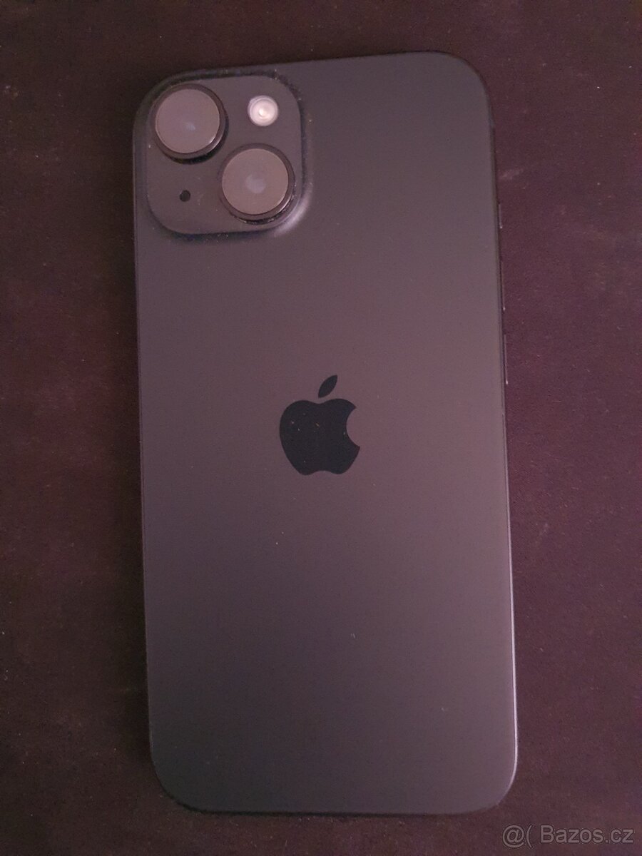 iPhone 15. 256 GB