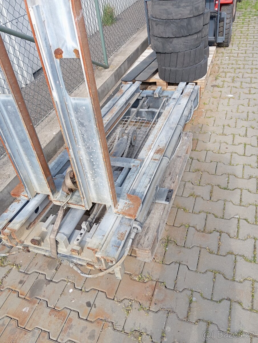 Prodám zvedačku 5M
