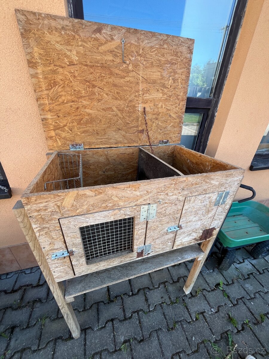Prodám dřevěnou králíkárnu